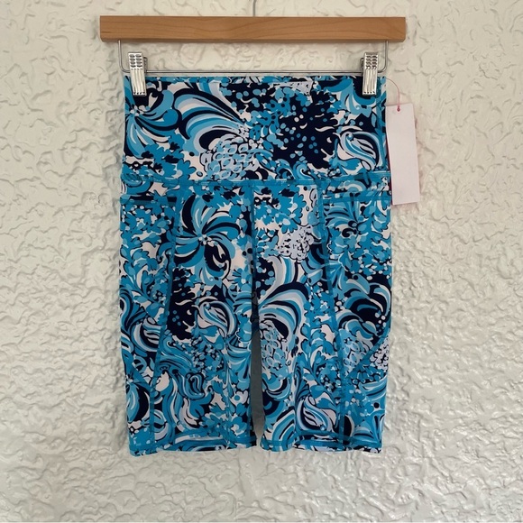 MWT Lilly Pulitzer Luxletic South Beach High Rise Shorts Small - Picture 2 of 9